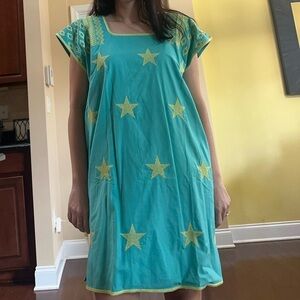 J Marie  Star Dress Embroidered Short Square
Neck Sleeveless size S but fits M/L